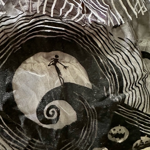 Adult Large Jack Skellington costume. - Picture 7 of 7